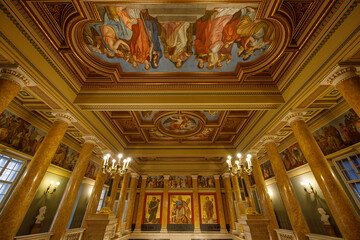 Naklejka premium Budapest, Hungary - December 8, 2023: interior view of Hungarian National Museum Magyar Nemzeti Múzeum, no people are visible.