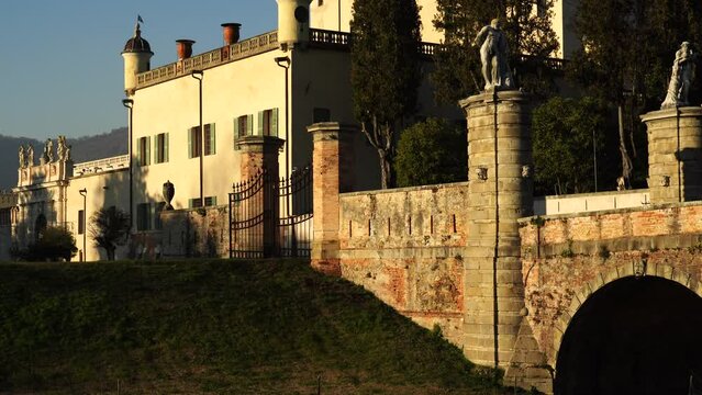 Il castello del Catajo, nei colli euganei. veneto, padova, talia,