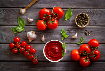 Homamade Italian tomato sauce passata with basil and garlic.