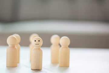 Wooden dolls standing feel Indifferent teamwork concept