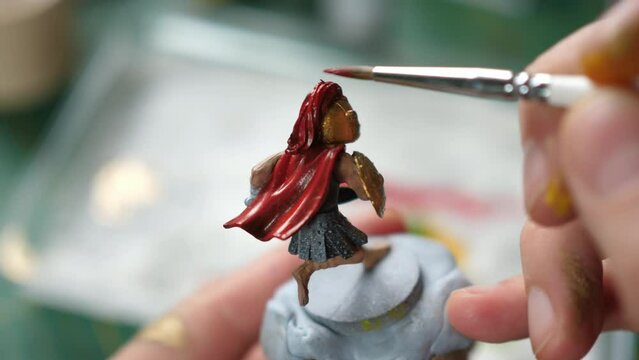 painting minis, miniatures for rpg game, roman soldier figurine