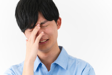 私服姿の若い男性　ライフスタイルイメージ