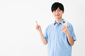 私服姿の若い男性　ライフスタイルイメージ