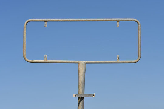 Rohrrahmen, leere Halterung f&uuml;r Schild