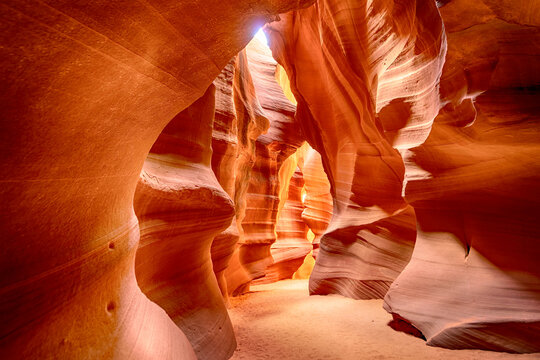 antelope canyon with sun rays at noon
