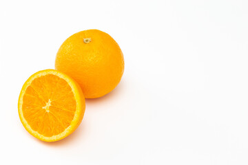 白背景にネーブルオレンジ