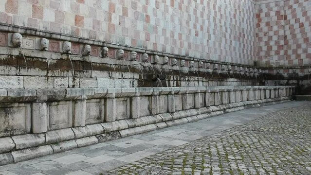 Fontana delle 99 cannelle - L'Aquila