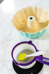 Bundt Pan Prep-Flour Shortening for Perfect Baking