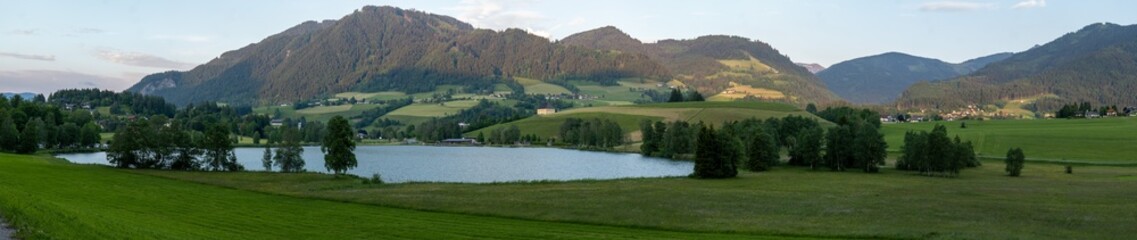 Putterersee Panorma im Sommer