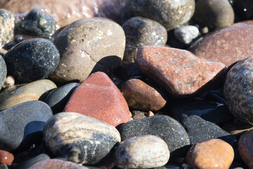 Abstraction from stones on the shore