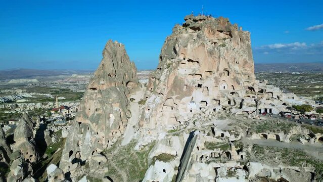 U&ccedil;hisar is a town in the Nevşehir District, Nevşehir Province in Cappadocia, Turkey. Its population is 3,555. It is 7 kilometres east of Nevşehir, 12 kilometres west of &Uuml;rg&uuml;p.
