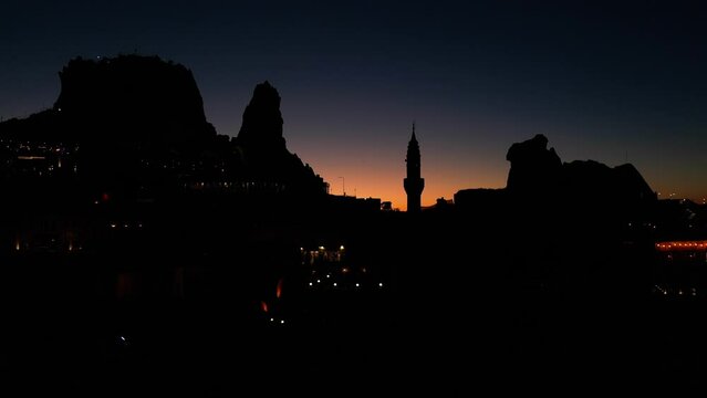 U&ccedil;hisar is a town in the Nevşehir District, Nevşehir Province in Cappadocia, Turkey. Its population is 3,555. It is 7 kilometres east of Nevşehir, 12 kilometres west of &Uuml;rg&uuml;p.