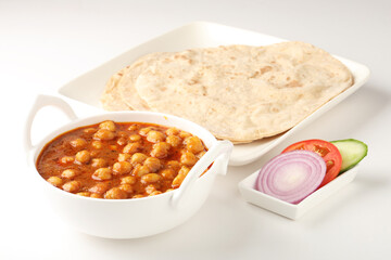 chapatti or roti and chole