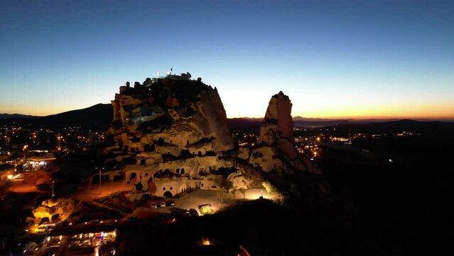 U&ccedil;hisar is a town in the Nevşehir District, Nevşehir Province in Cappadocia, Turkey. Its population is 3,555. It is 7 kilometres east of Nevşehir, 12 kilometres west of &Uuml;rg&uuml;p.