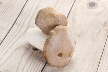 Raw Eringi mushrooms for cooking
