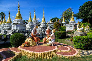 Wat Chedi Sao Lang Buddhist Temple Lampang Thailand - obrazy, fototapety, plakaty