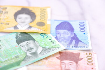 韓国の通貨、ウォンKRWの紙幣
