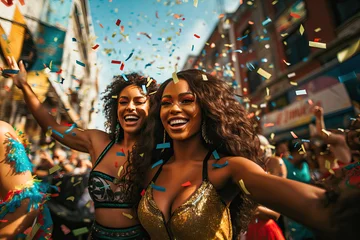 Crédence de cuisine en verre imprimé Carnaval Young women dancing and enjoying the Carnival in Brazil
