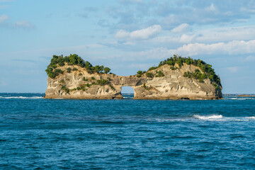 Fototapeta premium 和歌山白浜の円月島