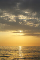 Naklejka premium sunset over the sea