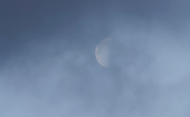 Obraz na płótnie Canvas Moon in clouds