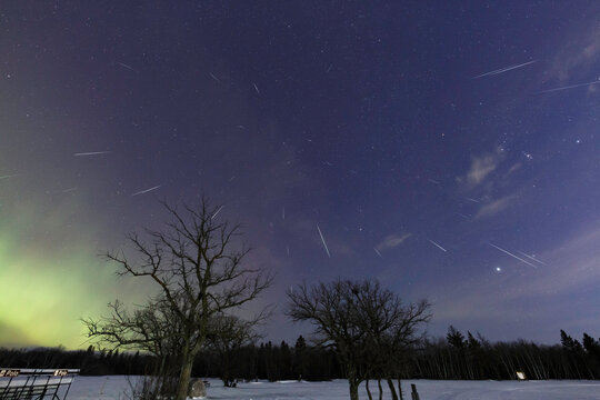 Geminids with Aurora