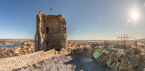 Panorama de la tour Barberousse &agrave; Gruissan (Aude, France)