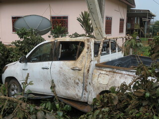 old abandoned car