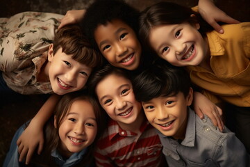 Obraz premium group of children looking down