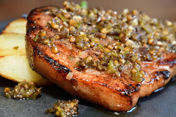 豚肉のステーキ