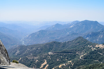 Fototapeta premium mountains of sequoia national park in the morning