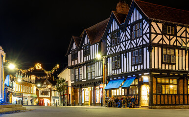 Night view of Stratford-upon-Avon, a medieval market town in England’s West Midlands, England - obrazy, fototapety, plakaty