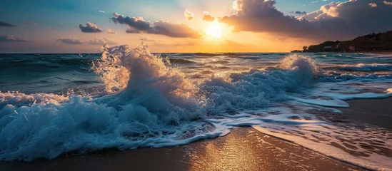 Papier Peint photo Coucher de soleil sur la plage Gorgeous beach sunset with powerful waves