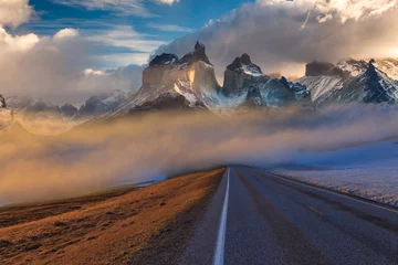 Foto op Plexiglas Cuernos del Paine Majestic mountain landscape. National Park Torres del Paine, Chile.