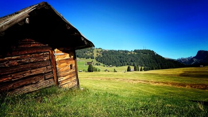 barn in the mountains