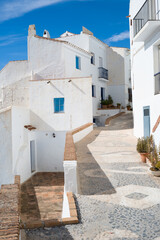 Paisaje del pueblo andaluz de Frigiliana (Málaga), con sus típicas casas de color blanco encalado...