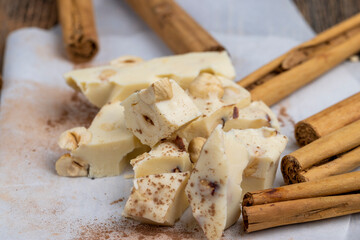 homemade white chocolate with cinnamon and nuts