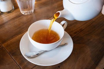 ティーポットで注ぐアールグレイ 紅茶