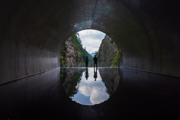 清津峡渓谷のトンネル