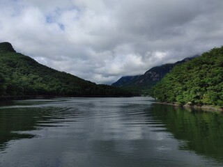 고요한 호수의 풍경