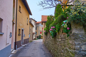 Fototapeta na wymiar The scenic street of Bre village, Ticino, Switzerland