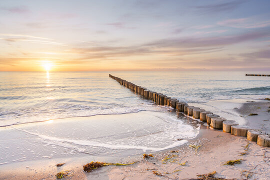 Sonnenuntergang am Ostseestrand