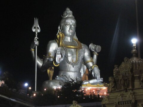 Shiwa Statue in Murudeshwara im Süden Indiens