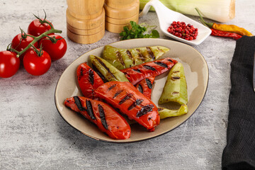 Grilled Bell Pepper - green and red