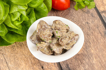 Chicken liver with cream sauce