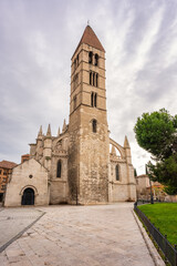 Fototapeta na wymiar Medieval tower of the church of Santa Maria Antigua in the city of Valladolid, Spain.