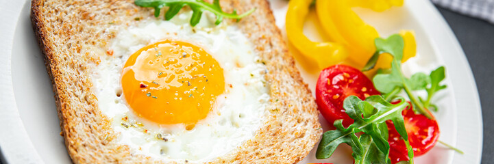 fried egg bread toast scrambled yolk protein delicious breakfast hearty food fresh delicious healthy eating cooking appetizer meal food snack on the table