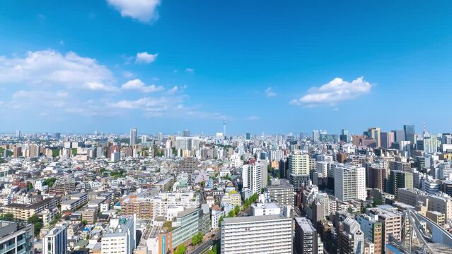 青空広がる東京都心の街並タイムラプス　2023