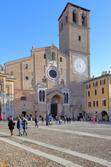 duomo basilica cattedrale di lodi in piazza vittoria di lodi in italia, cathedral basilica...