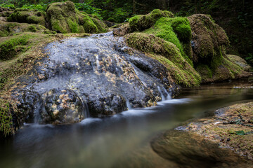 Fototapeta premium Crystal-clear water embraces serenity.